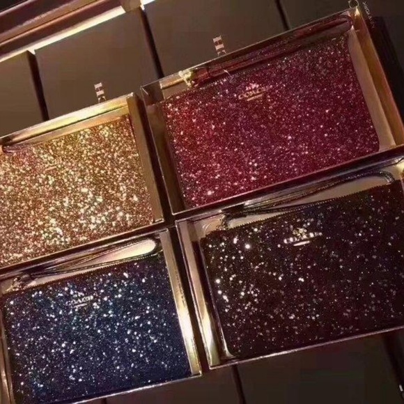 🍒NIB🍒 COACH STAR GLITTER WRISTLET + GIFT BOX - Picture 6 of 8